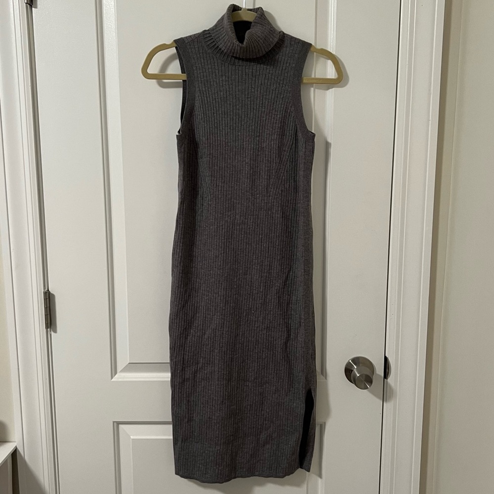 Midi turtleneck sweater dress